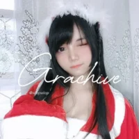 Angel Chan – Christmas Old